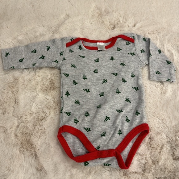 Bundle of two Christmas onesies, 6-9 months - Picture 2 of 5